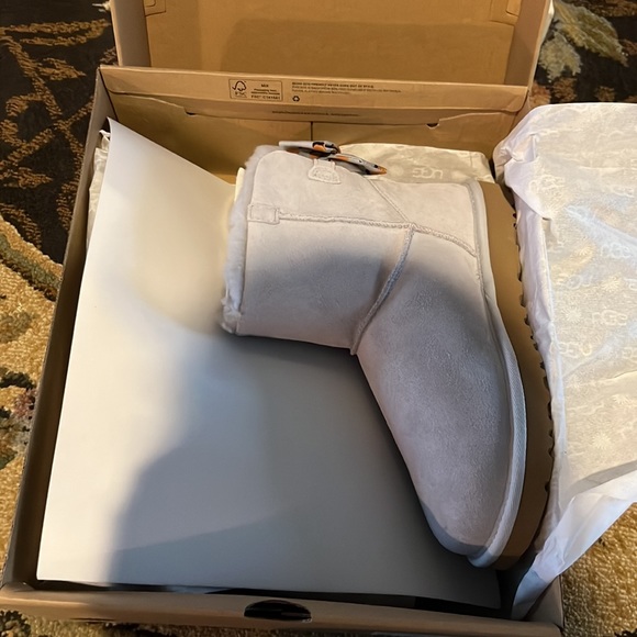 mini bailey bow Uggs : NEW - Picture 3 of 12